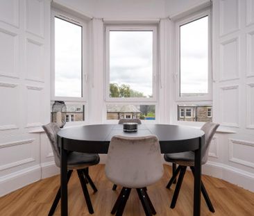 3 bedroom flat to rent - Photo 4