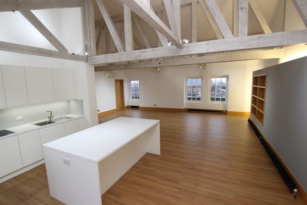 Royal Standard House, Standard Hill, Nottingham, NG1 6FX - Photo 1