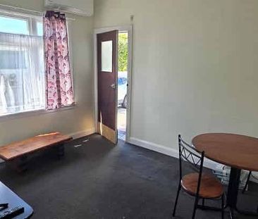 Tidy, central one bedroom flat - Photo 4