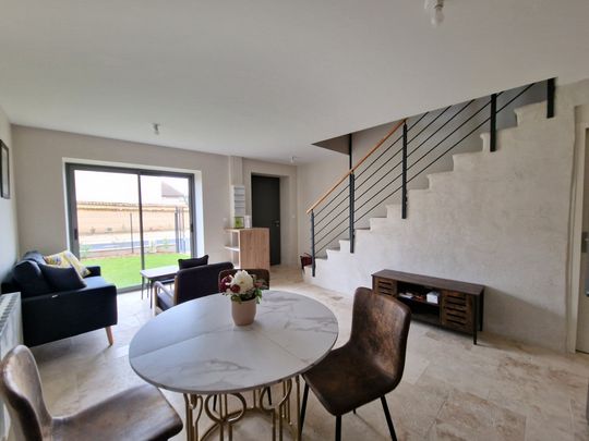 Location Appartement 3 pièces 61m² CAILLOUX SUR FONTAINES 69270 - Photo 1