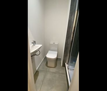 Studio Flat, Manchester Road, E14 - Photo 5