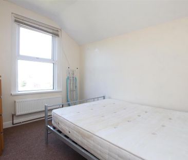 4 bedroom house to rent - Photo 4