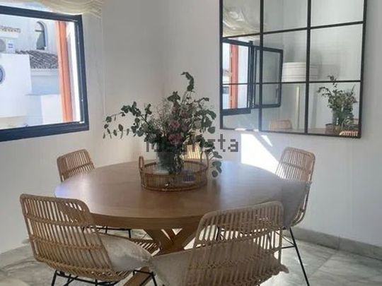 Alquiler de chalet adosado en Urbanización Albayalde, 1 - Photo 1