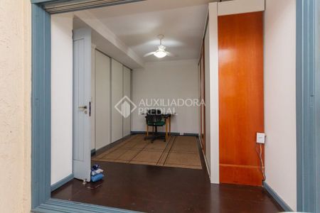 Casa em Condomínio com 4 quartos e 196m² para alugar em Vila Assunção, Porto Alegre. - Photo 5