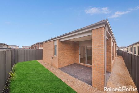 4 Bedroom Family Home - Photo 3