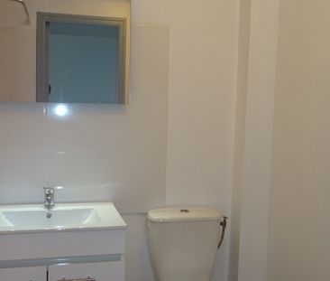 Location Appartement 2 pièces 30m² SETE 34200 - Photo 5