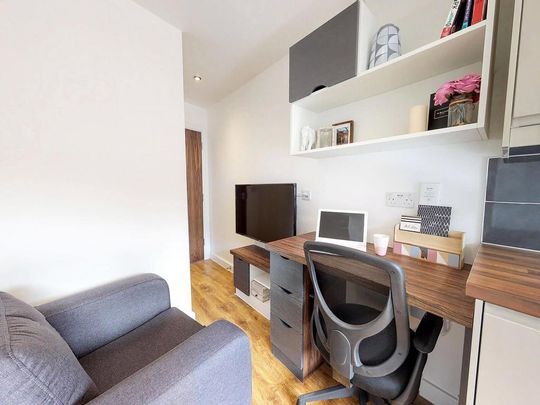 Studio to rent - Photo 1