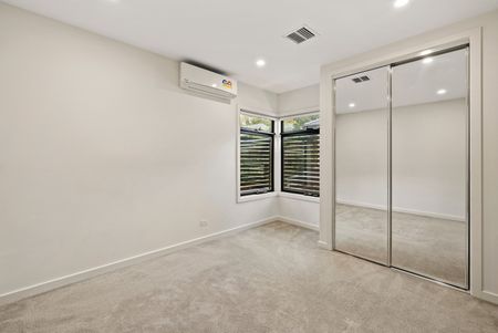 3/10 Strabane Avenue, Mont Albert North VIC 3129 - Townhouse For Rent | Domain - Photo 2