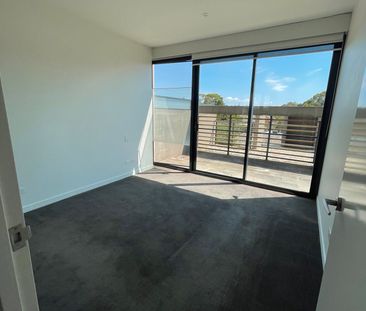 304/38 Harold Street, Hawthorn East - Photo 2