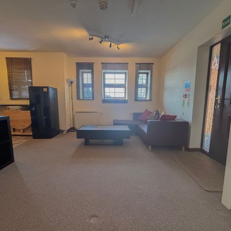 Studio flat to rent in Barrowfield Lane, Kenilworth, CV8 - Photo 3