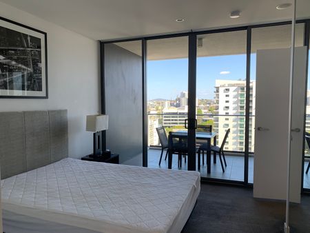 Milton QLD 4064 - 2 beds house for Rent, $850 - 17842826 | Domain - Photo 4