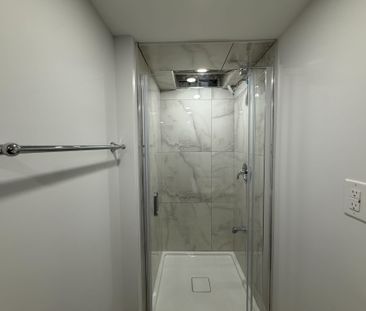 For Lease - 5582 Meadowcrest Avenue, Mississauga, Ontario - Photo 4