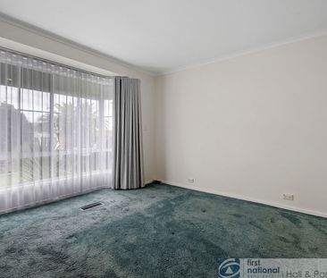 Spacious Family Home in a Prime Location - Photo 1