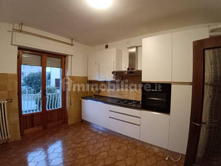 Quadrilocale via Molise 2, Centro, Città di Castello - Photo 2