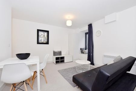 Studio to rent - Photo 3