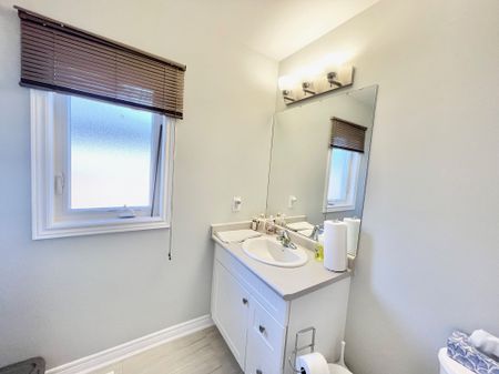 For Lease - 30 BOUNTY Avenue Unit# Main Floor w Partial Bsmt, Thorold, Ontario - Photo 4