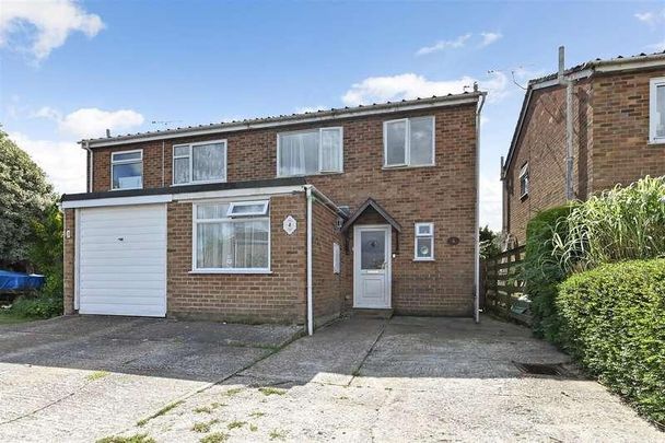 Addison Way, Bognor Regis, PO22 - Photo 1