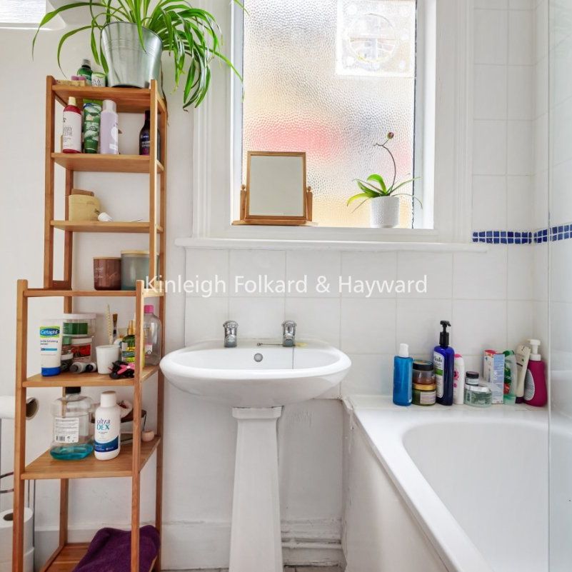 Salterford Road, Tooting, London, SW17 - Photo 1