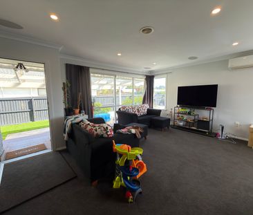 Pet Friendly - Photo 2