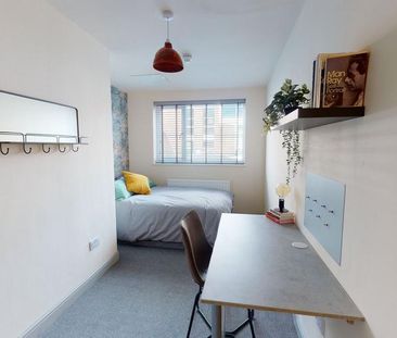 4 bedroom flat to rent - Photo 3