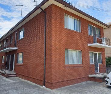 First Floor Unit! - Photo 5