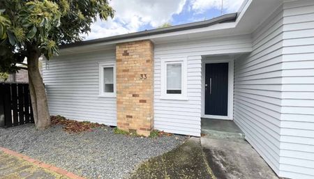 Newly Renovated Gem in Prime Hamilton East Location - Photo 5