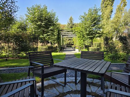 angel stradom - Photo 2