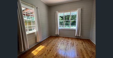 “The Old Mill” – Beautifully Renovated Early 1900s Home in Exeter - Photo 3