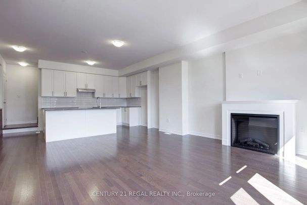 Condo Townhouse For Lease | N9195068 - Photo 1