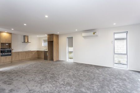 RICCARTON – 3 BED/2 BATH NEW BUILD, GAS HOT WATER, VIEWING WILL IMPRESS! - Photo 5