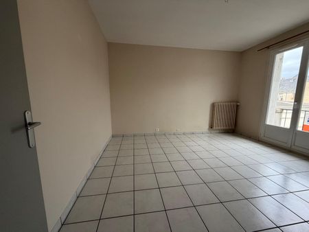 Location appartement 3 pièces 79.4 m2 à Tours - Photo 2