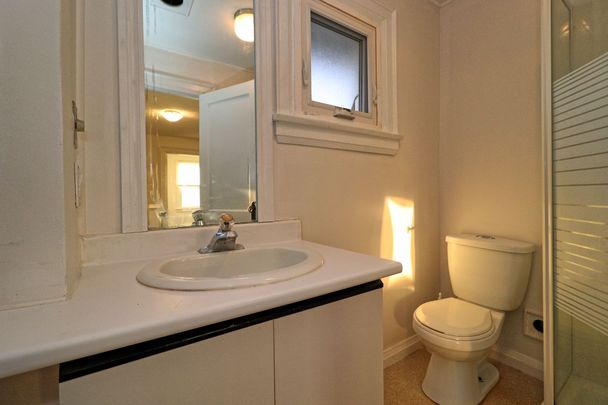 For Lease - 20 Colborne Street Unit# 1, Oshawa, Ontario - Photo 1