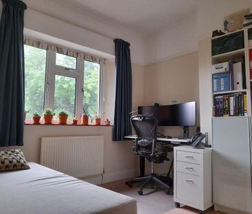 3 bedroom semi-detached house to rent - Photo 5