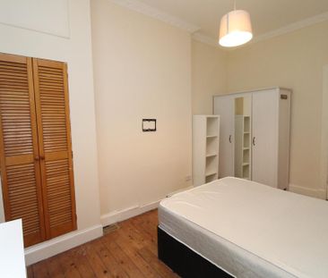 3 bedroom flat to rent - Photo 5