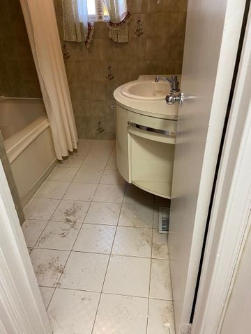 For Lease - 191 Burndale Avenue, Toronto, Ontario - Photo 3