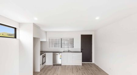 Two bedroom beauty! - Photo 3