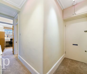 2 Bedroom Flat, Martin’s Lane, London, Greater London, WC2N - Photo 6