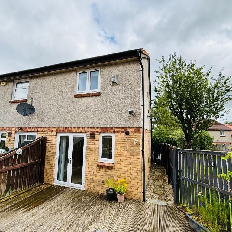 2 bedroom semi-detached house to rent - Photo 1