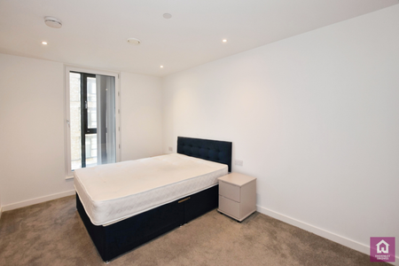 2 bedroom flat to rent - Photo 4