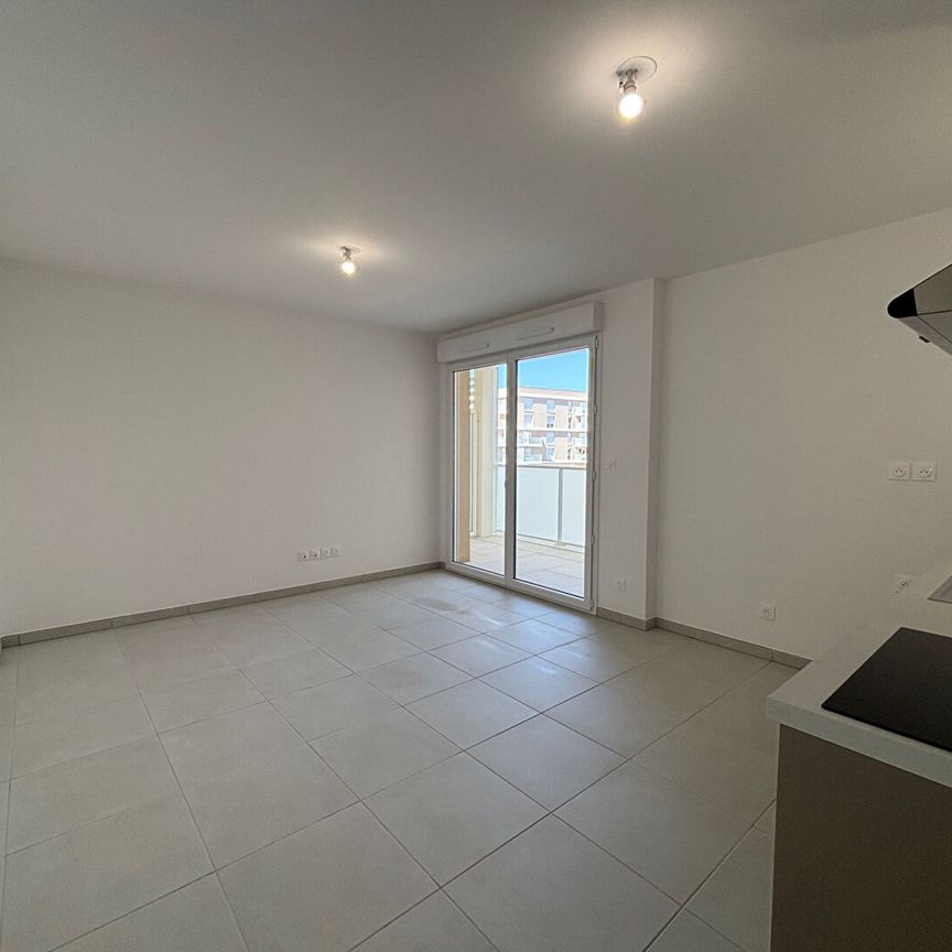 Location Appartement 1 pièce 31m² - Photo 1