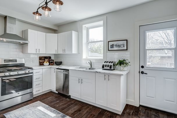 For Lease - 14 Milton Avenue, Hamilton, Ontario - Photo 1