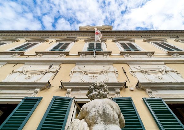 Appartamento in Piazza della Meridiana a Genova