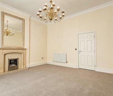 3 bedroom end of terrace house to rent - Photo 6