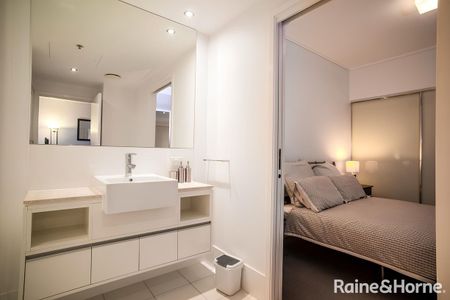 Riverfront Opulence at Mantra on the Quay - Photo 4