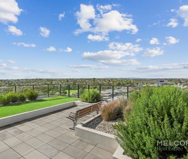 CONTEMPORARY LIVING IN CENTRAL OAKLEIGH - Photo 1