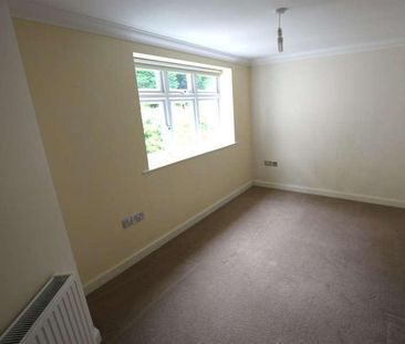 Queens Park Avenue, BH8 - Photo 1