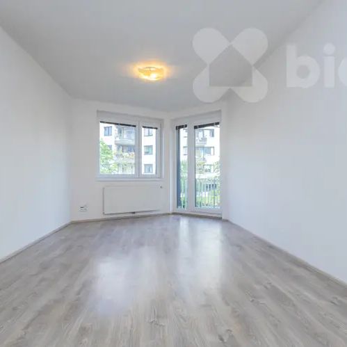 Pronájem bytu 2+kk, balkon, Praha- Hlubočepy - Photo 1