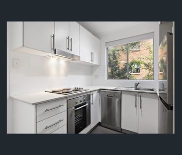 One Bedroom Unit Close to Transport and Shops - Photo 5