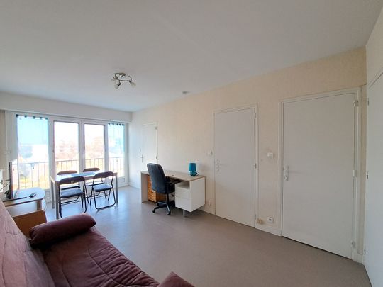 Location Appartement 1 pièce 25m² TROYES 10000 - Photo 1