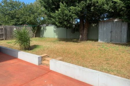 20 Edeys Run, Hampton Park VIC - Photo 4